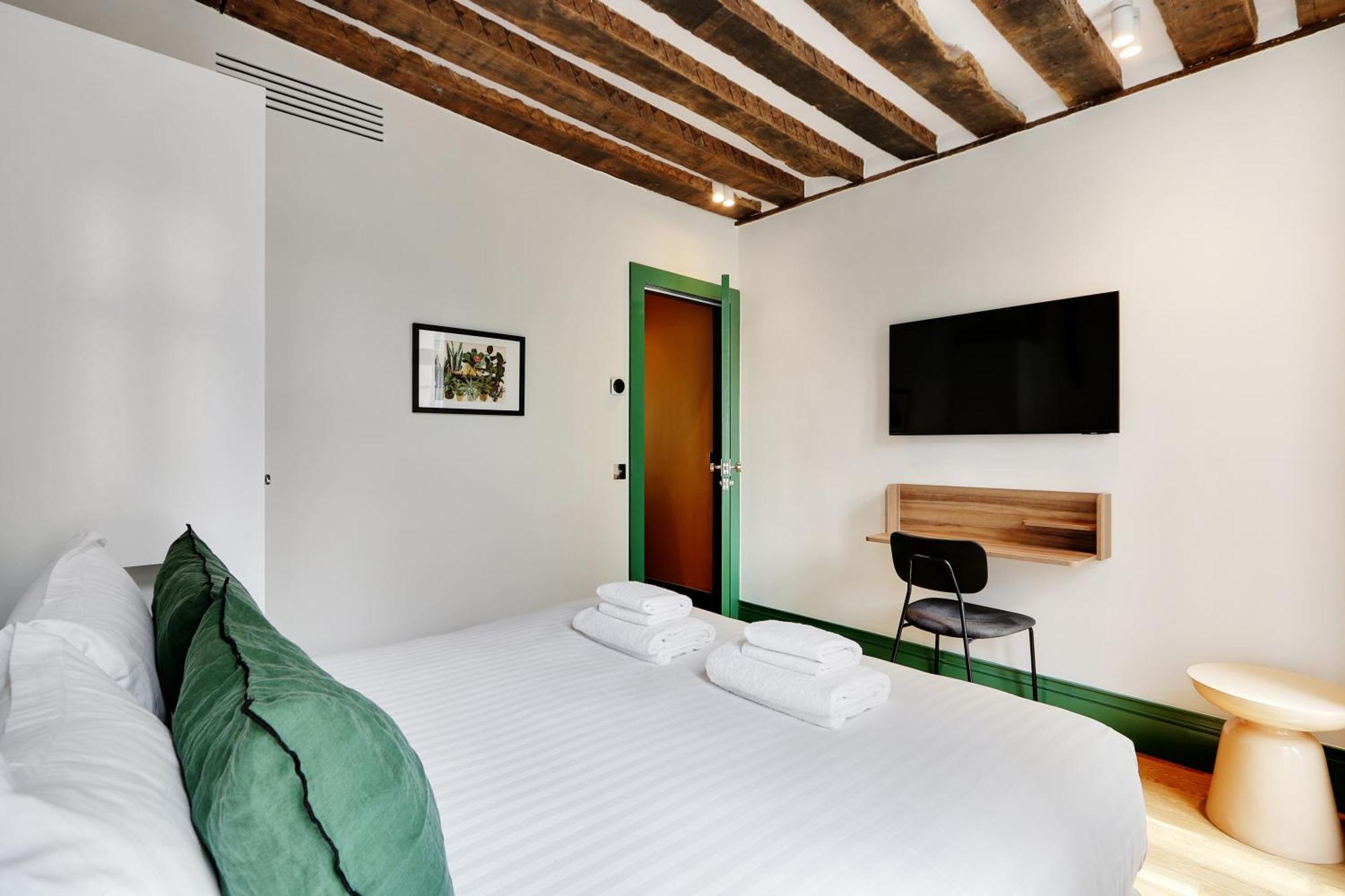 Paris Home Collection Serviced Apartments In Notre Dame - Rue Savoie Екстер'єр фото