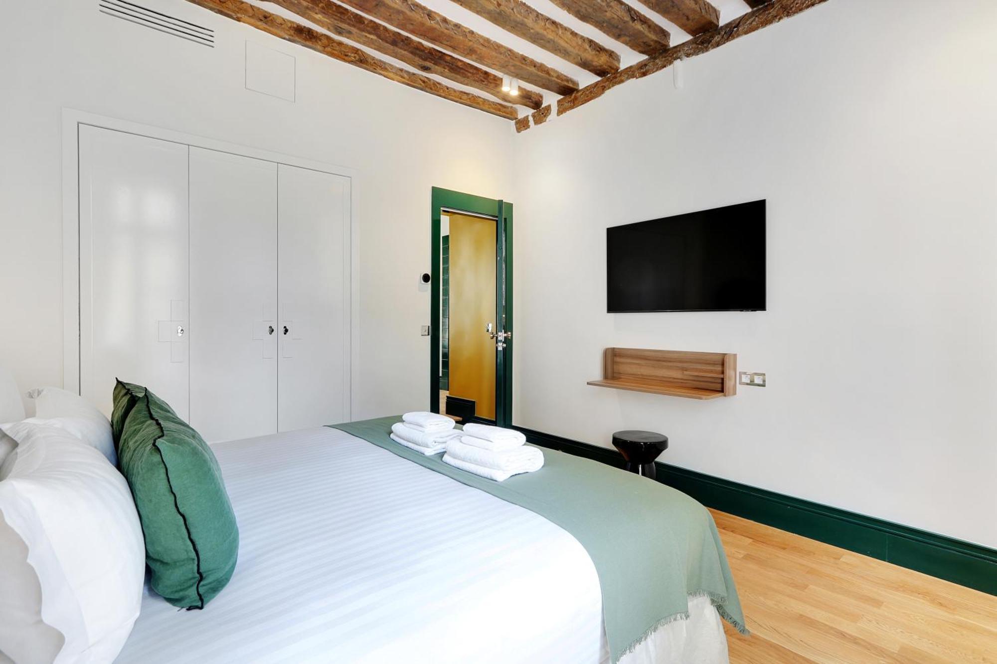 Paris Home Collection Serviced Apartments In Notre Dame - Rue Savoie Екстер'єр фото